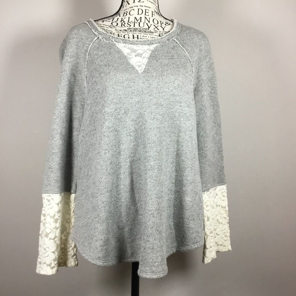 Knox Rose Grey raw edge sweater cream crochet lace cuffs and front sz M boho